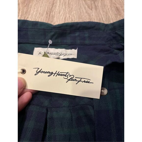 Young Hearts Run Free XL Green Plaid Flannel Top New - Picture 2 of 5